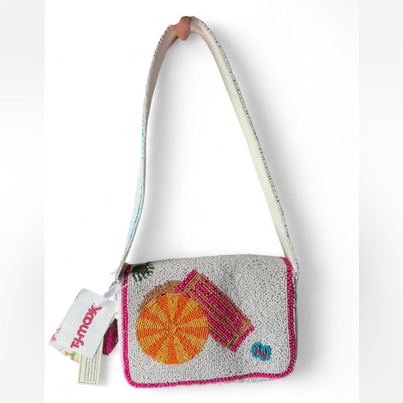 Viral Made in India Coastal Crab Sacred Heart Eye
Beaded Shoulder Bag - Picture 4 of 4